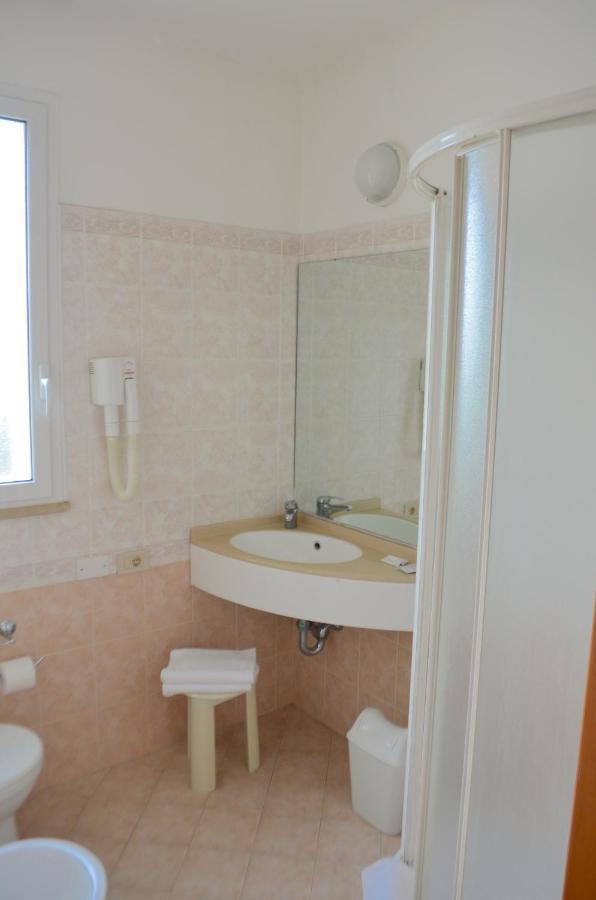Hotel B&B Des Bains Milano Marittima Dış mekan fotoğraf
