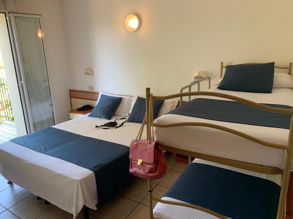 Hotel B&B Des Bains Milano Marittima Dış mekan fotoğraf